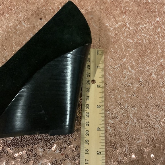 BCBGeneration Black Suede Round Toe Wedge Pumps; Gold Medallion on Toe - Size 7 - Picture 6 of 7